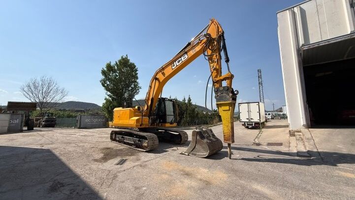 JCB 210 XLC **MARTILLO EPIROC**